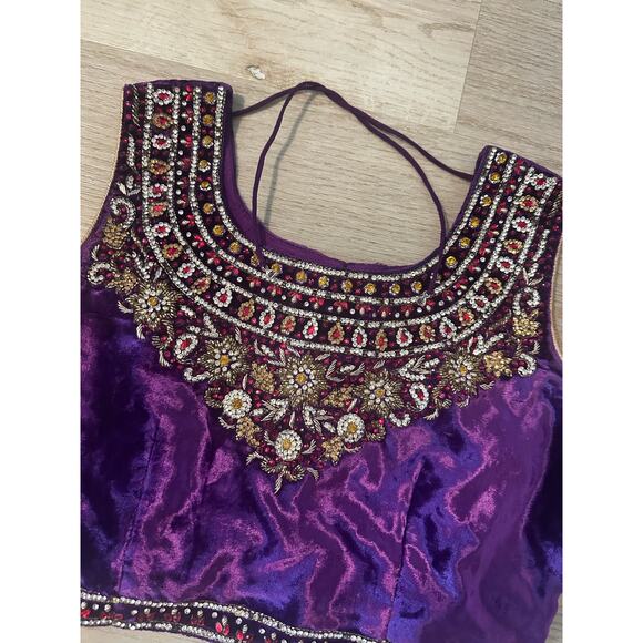 Purple beaded and velvet cropped India blouse size 32 - Picture 1 of 7